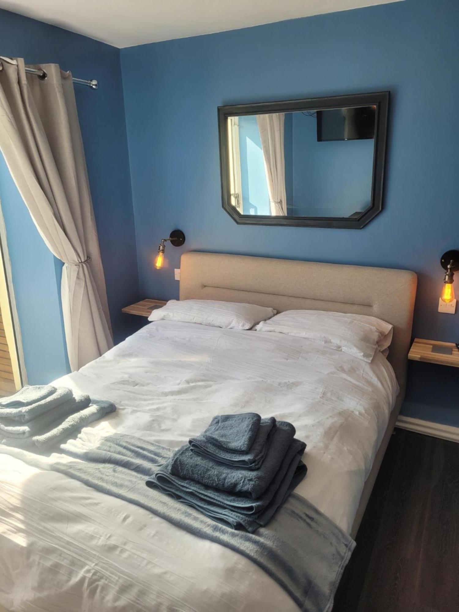 Amble Harbour Retreats Otel Dış mekan fotoğraf