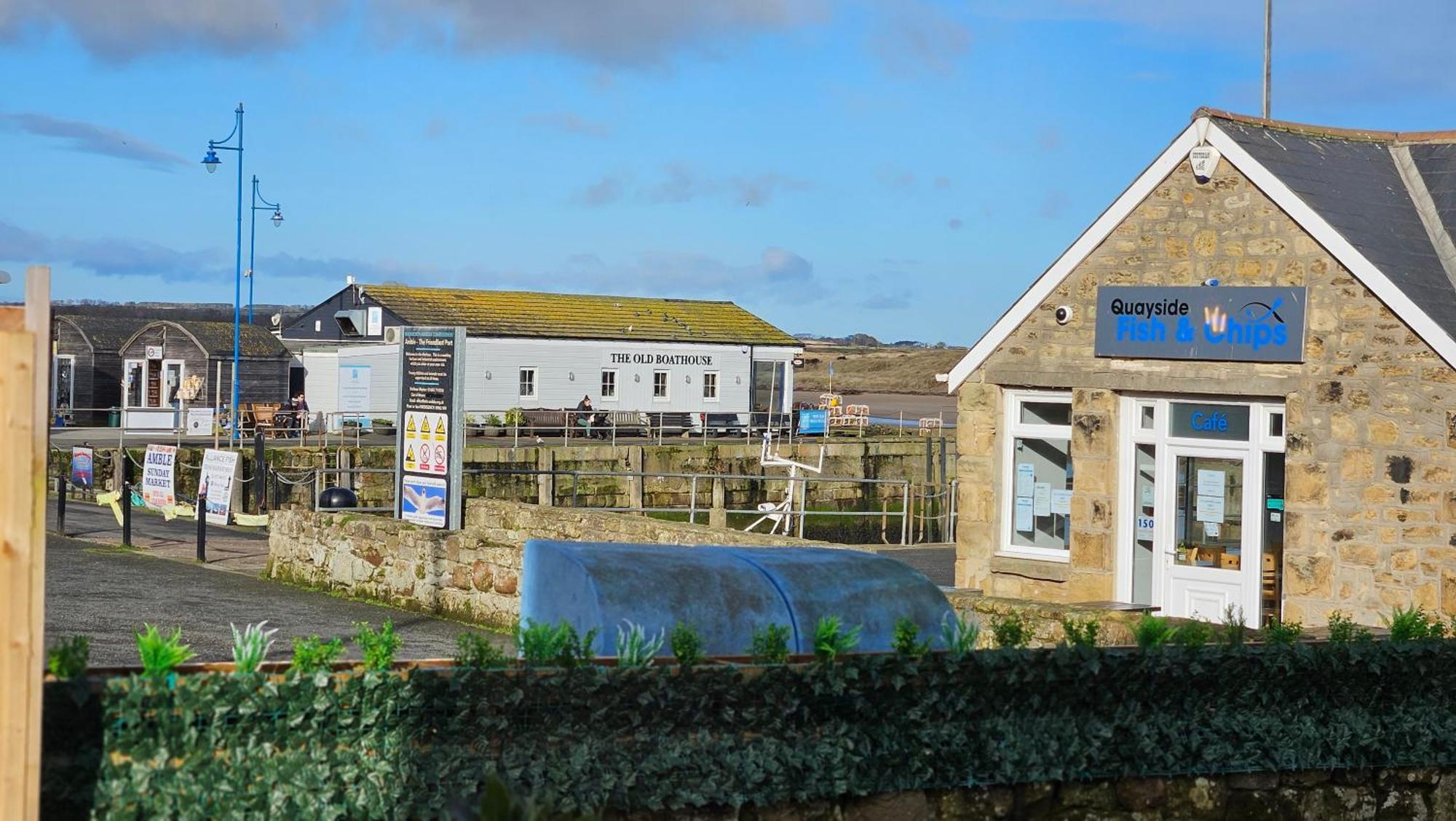 Amble Harbour Retreats Otel Oda fotoğraf